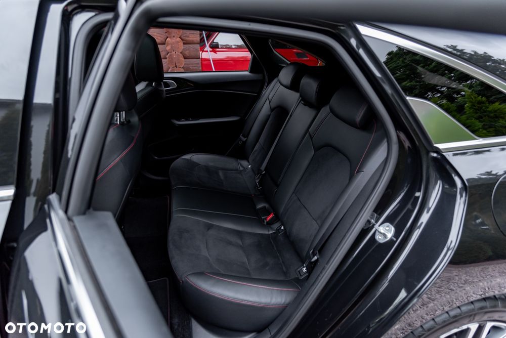 Kia ProCeed 1.6 T-GDI DCT7 OPF GT - 22