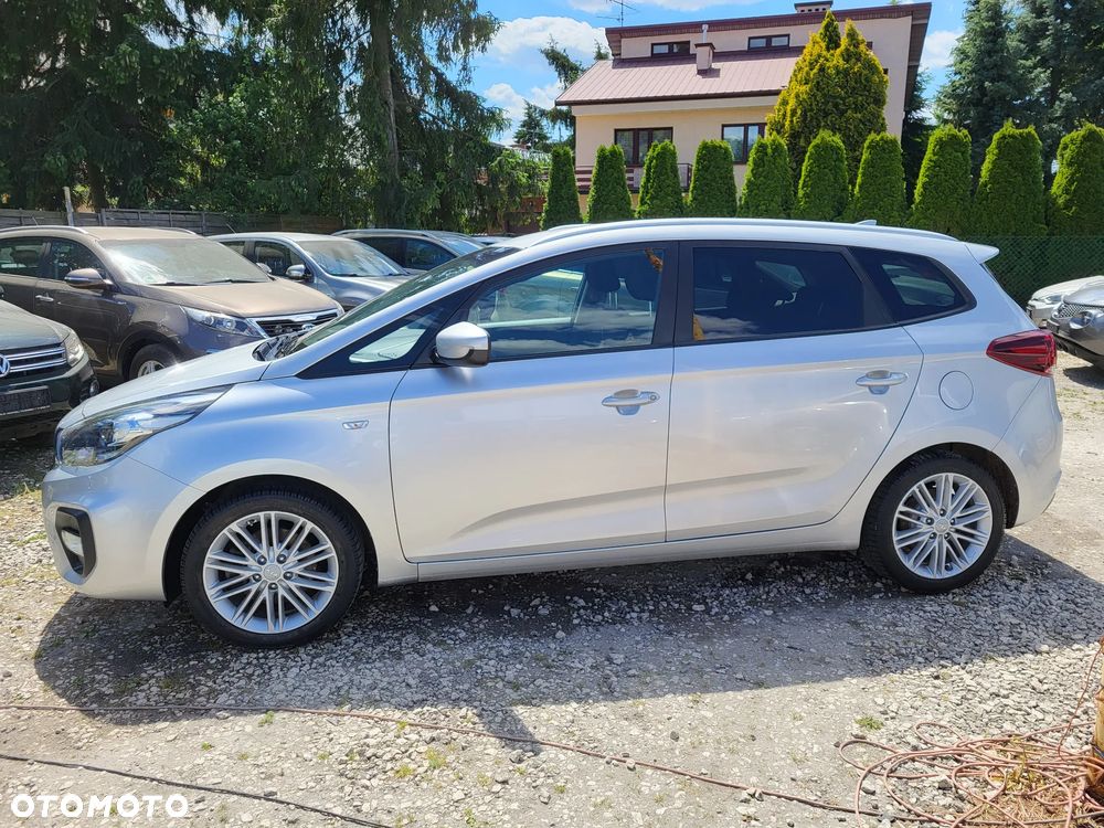 Kia Carens 1.6 GDI UEFA EURO 2016 - 5