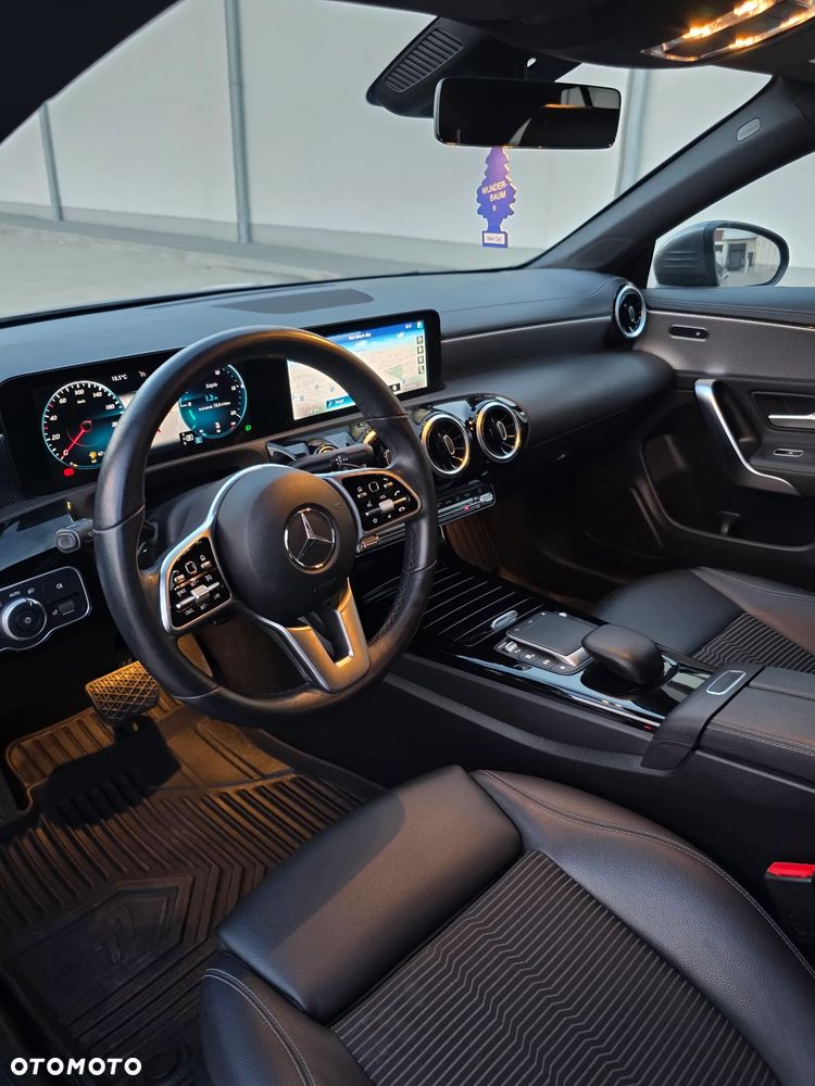 Mercedes-Benz CLA 200 d 8G-DCT Progressive - 17