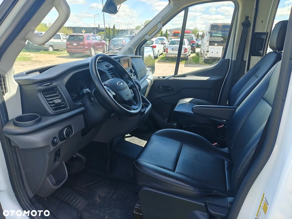 Ford Transit-250 - 3