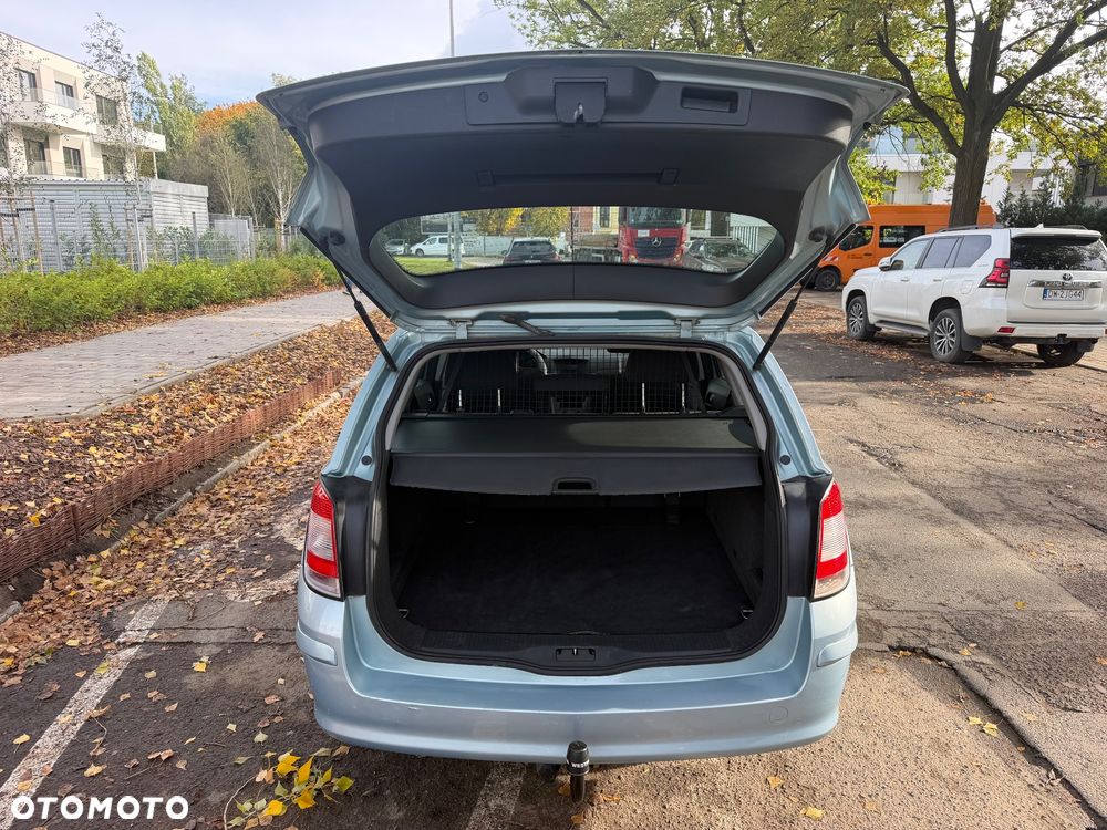 Opel Astra 1.6 Innovation 110 Jahre - 17