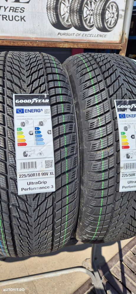 225 50 18 Goodyear Allseason - 4