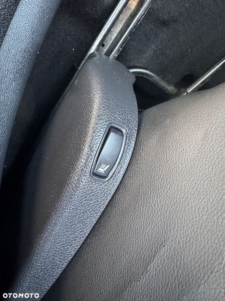 Dacia Duster TCe 125 4x2 Blackshadow - 14