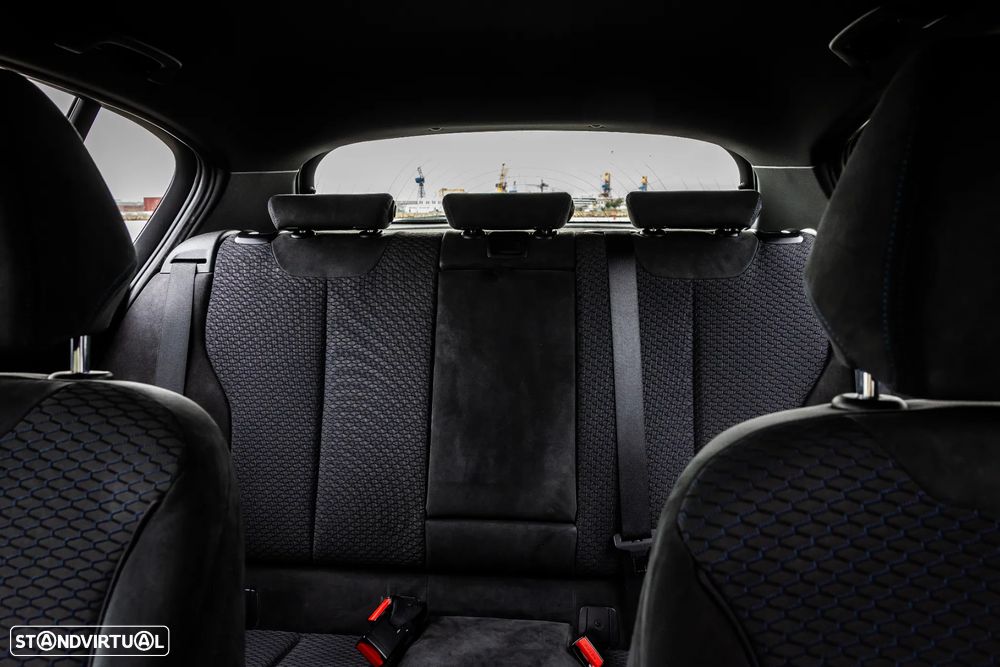 BMW 116 d Pack M - 17