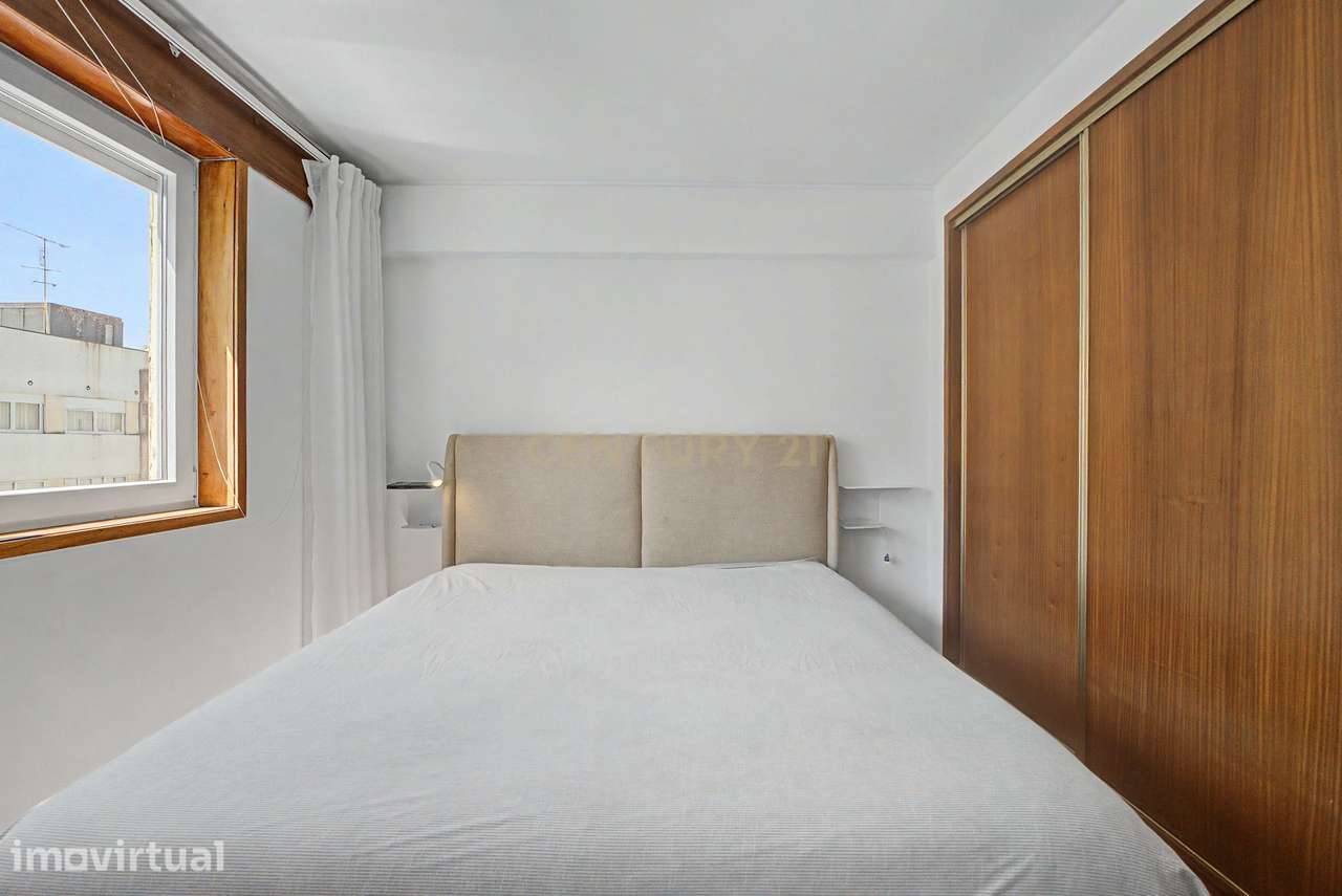Apartamento T2 em Cedofeita, Porto - Oportunidade Única! - Grande imagem: 3/18