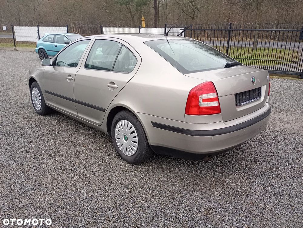 Skoda Octavia 1.6 Style - 7