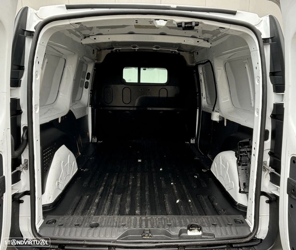 Renault Kangoo MAXI - 32