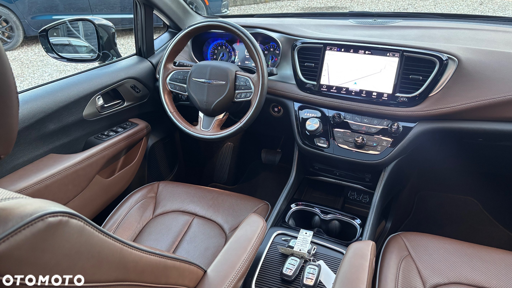 Chrysler Pacifica - 22