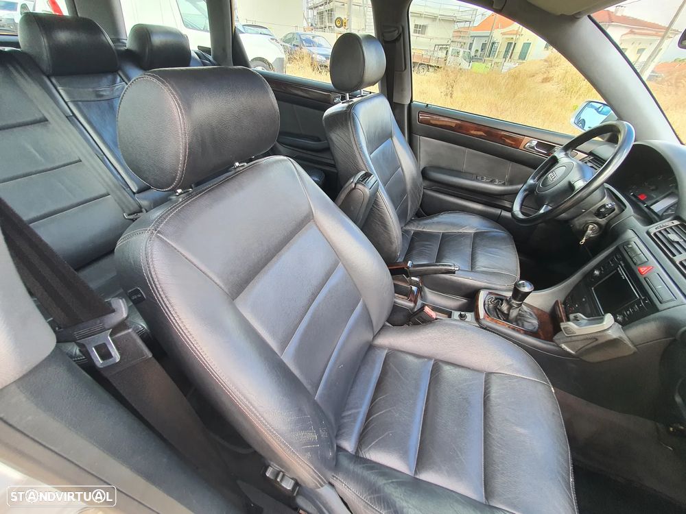 Audi A6 Avant 2.5 TDi V6 quattro - 10