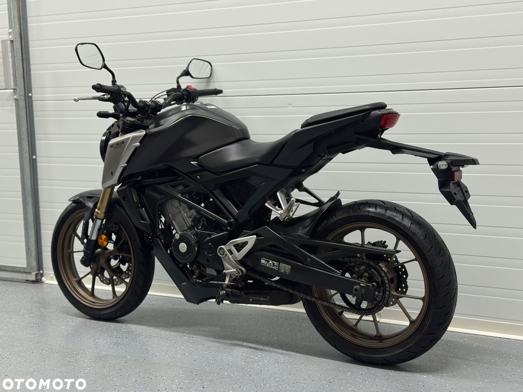 Honda CB - 9