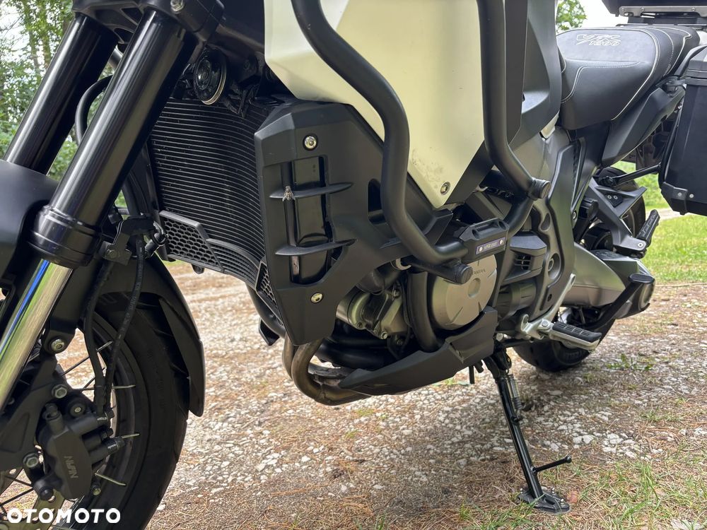 Honda VFR - 14