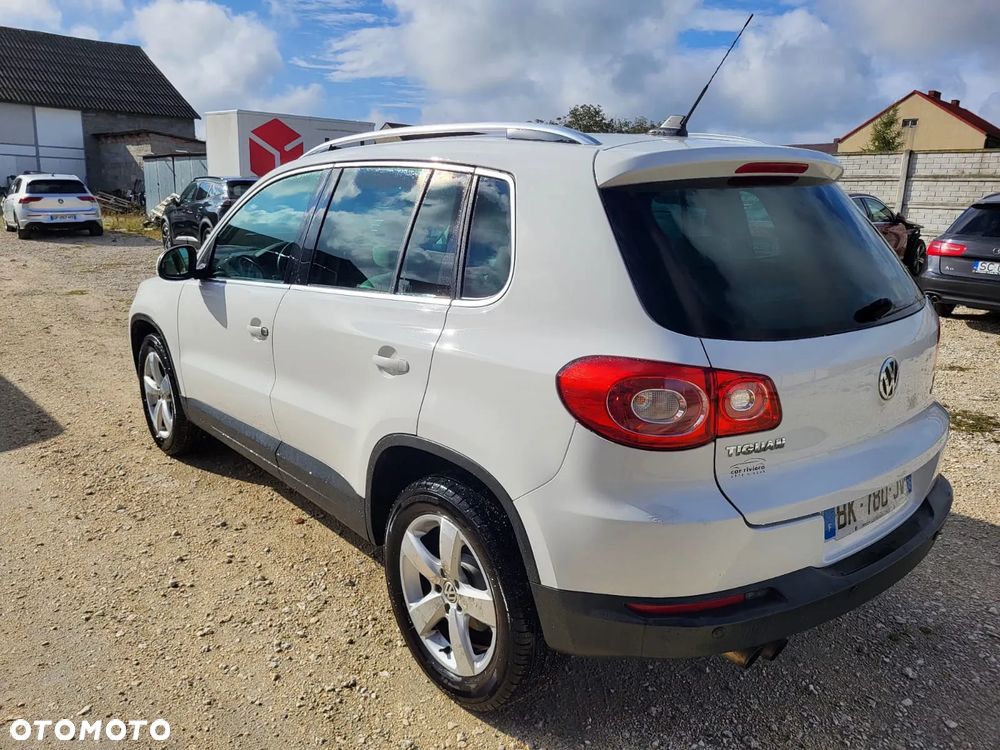 Volkswagen Tiguan - 9