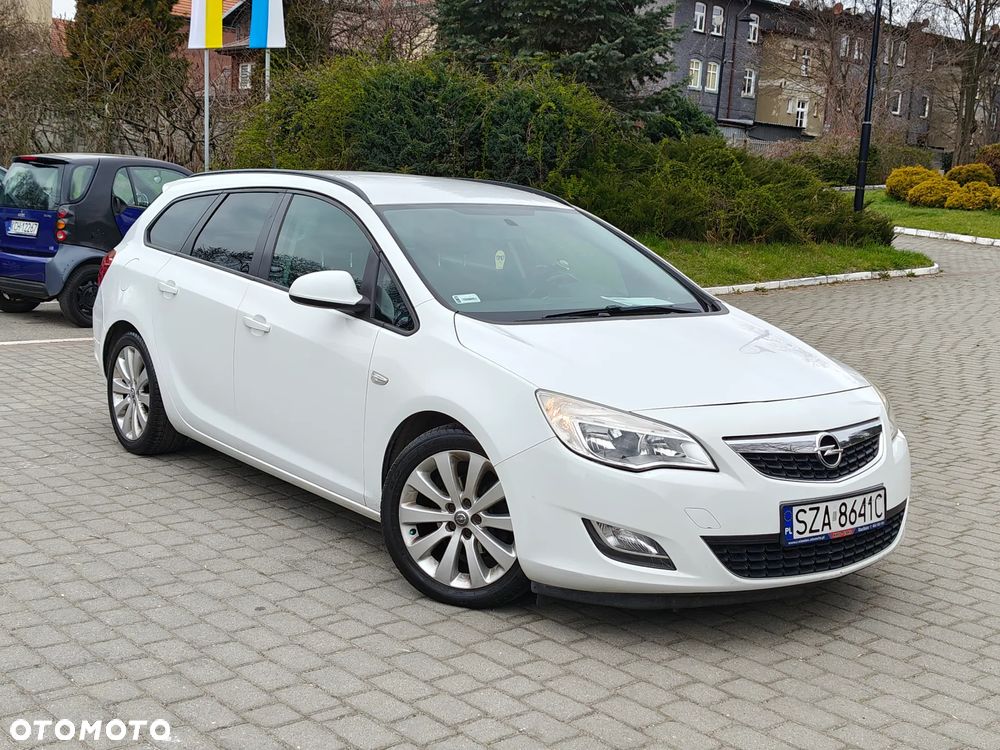 Opel Astra 1.4 Turbo Sport - 1