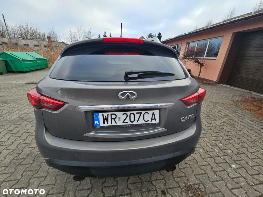 Infiniti QX70 3.7 S - 9