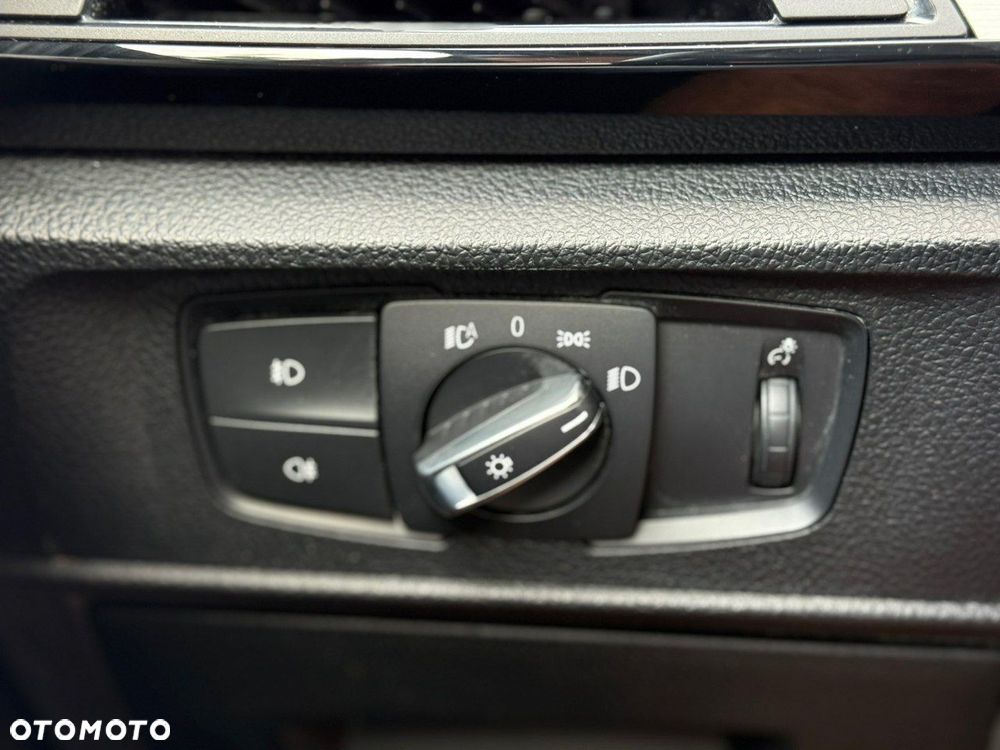 BMW Seria 1 118i Sport Line - 23