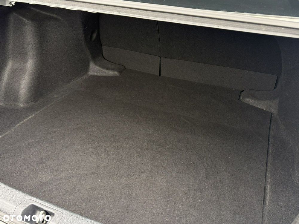 Toyota Corolla 1.5 Comfort MS - 36