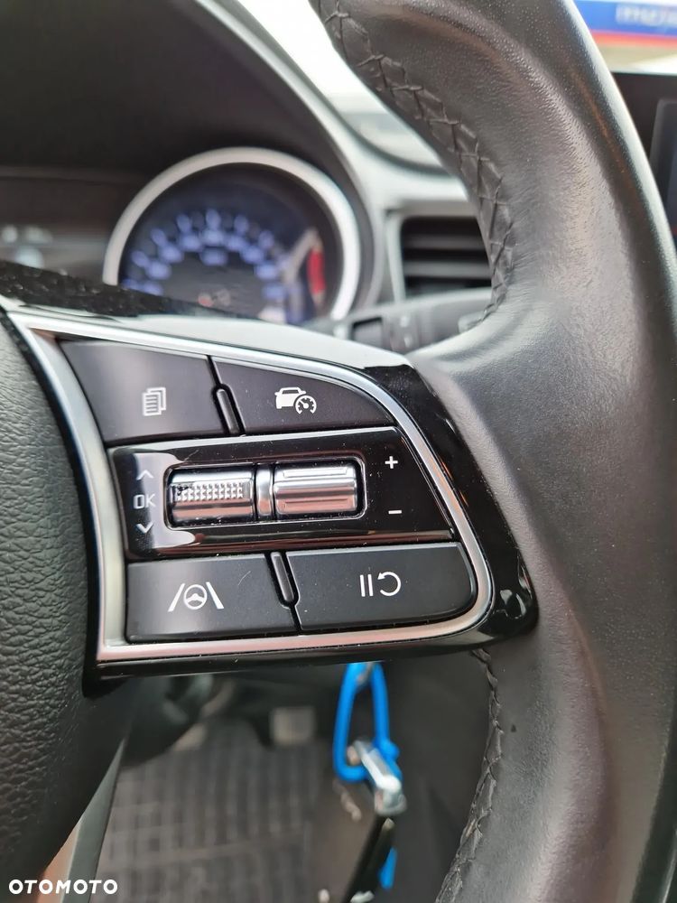 Kia Ceed 1.5 T-GDI M - 17