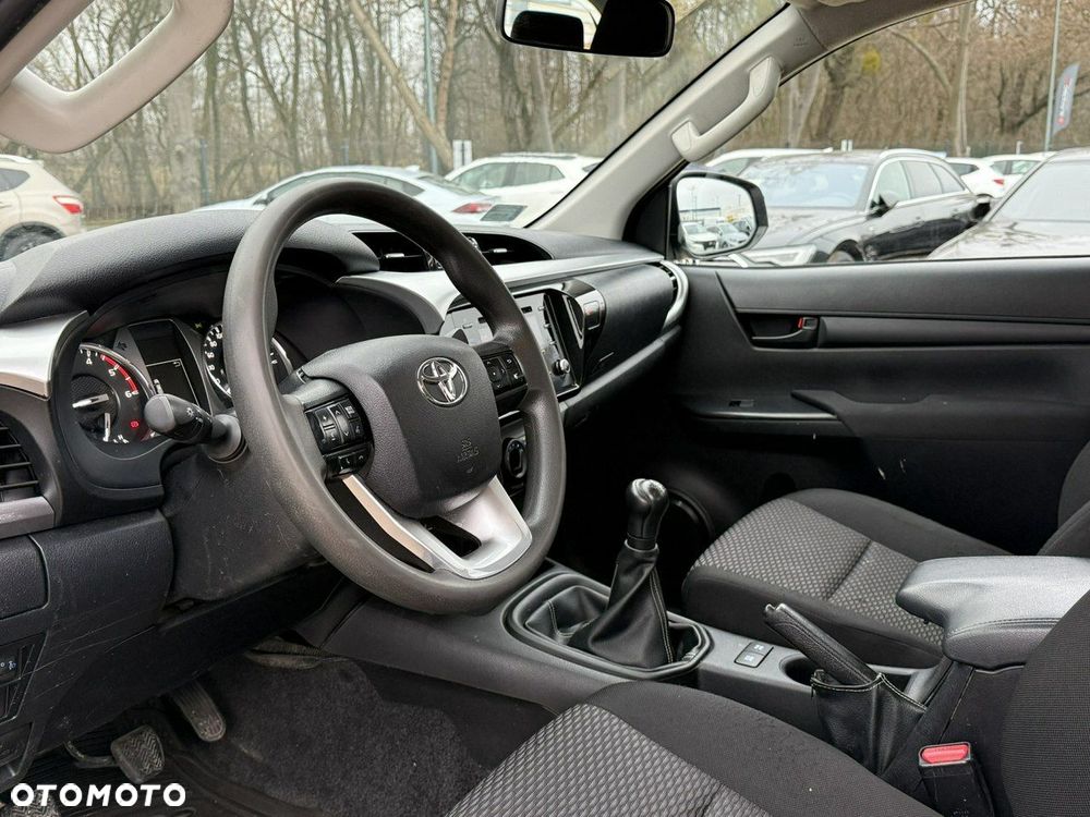 Toyota Hilux 2.4 D-4D Double Cab DLX 4x4 - 10