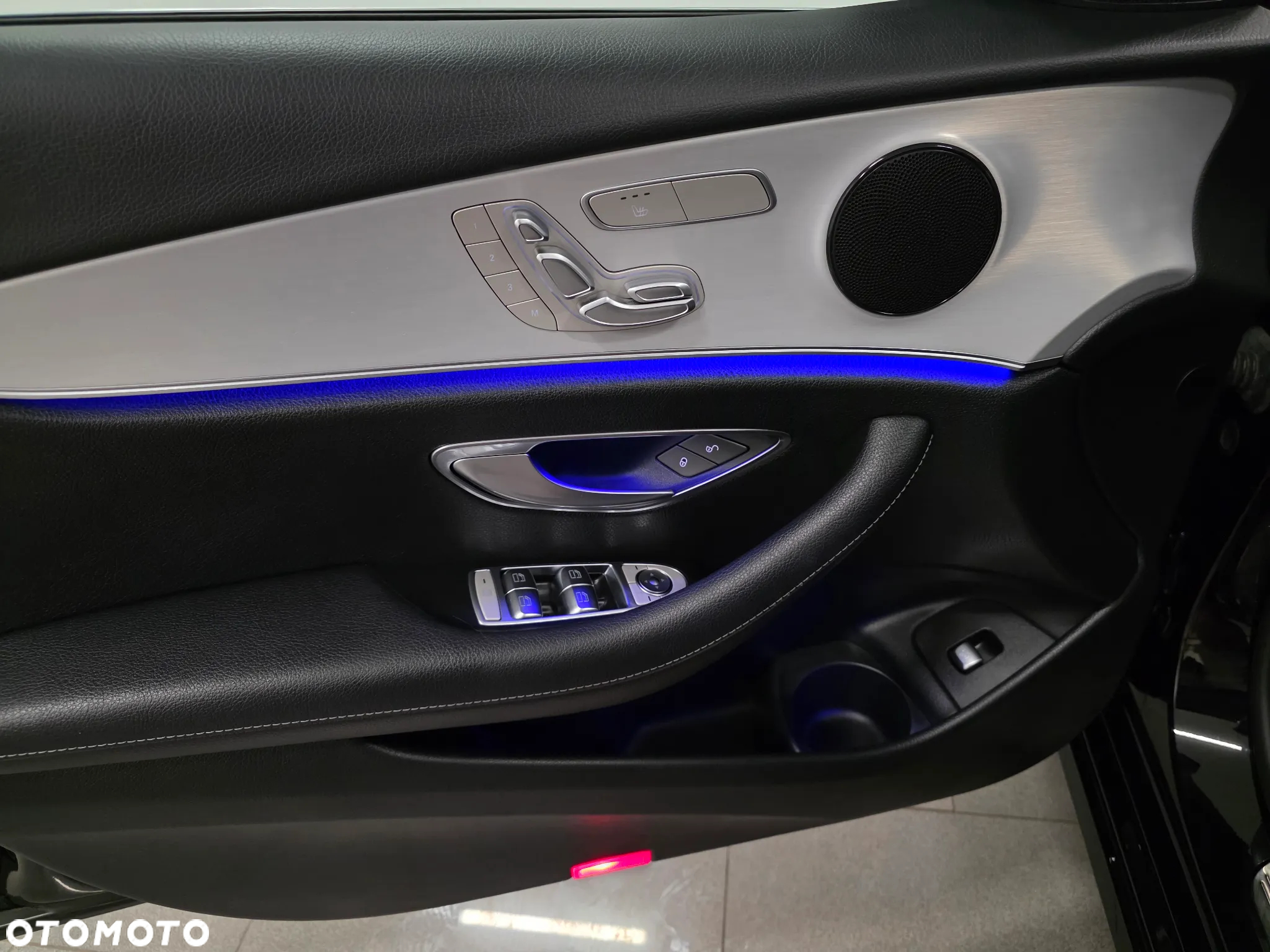 Mercedes-Benz Klasa E 300 de 9G-TRONIC Exclusive - 27