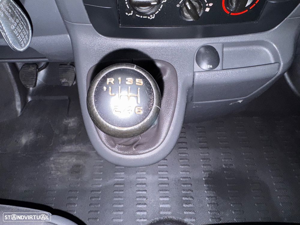 Peugeot EXPERT 2.0 HDI LONGA C/IVA DEDUTÍVEL 130 CV CX.6 VEL. - 12