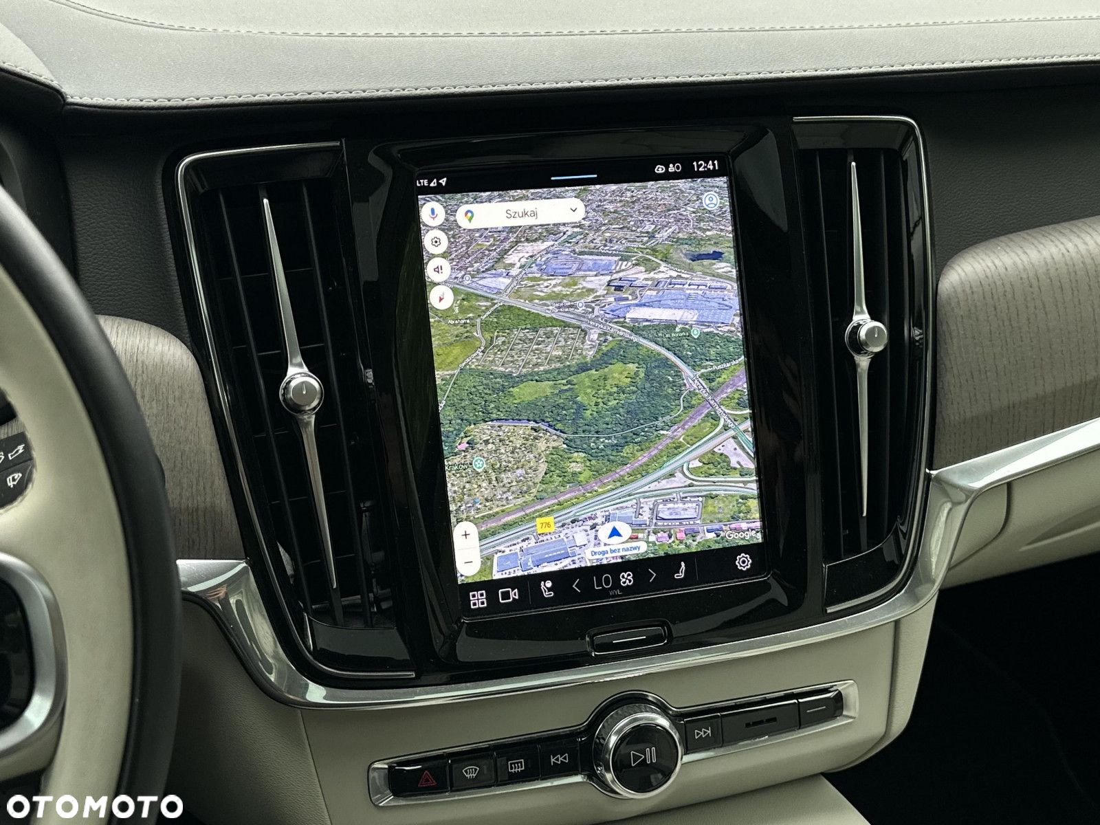Volvo S90 - 26