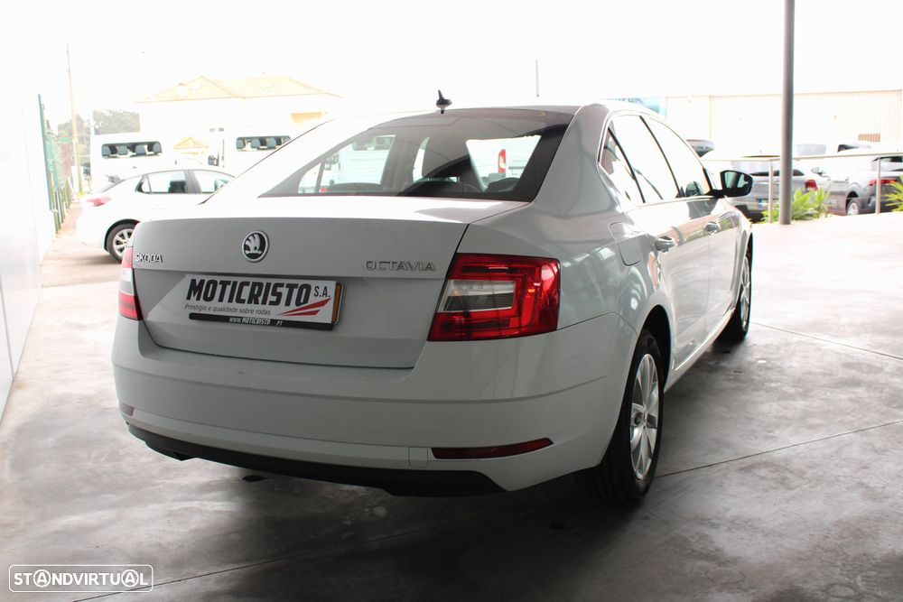 Skoda Octavia 1.6 TDI Ambition - 4