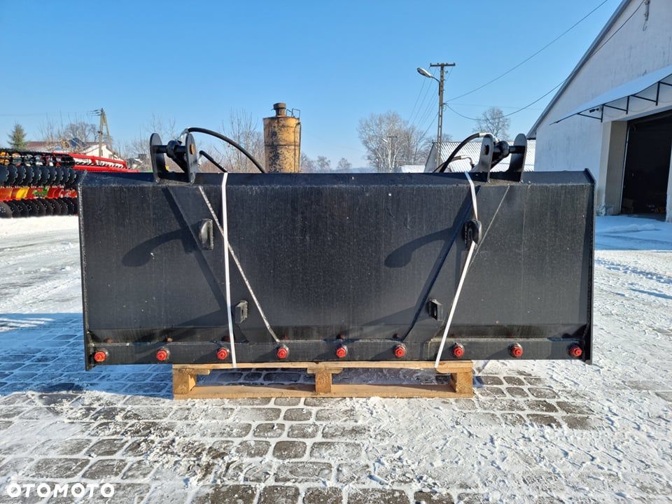 Krokodyl do obornika Tur Euro-Ramka - 5