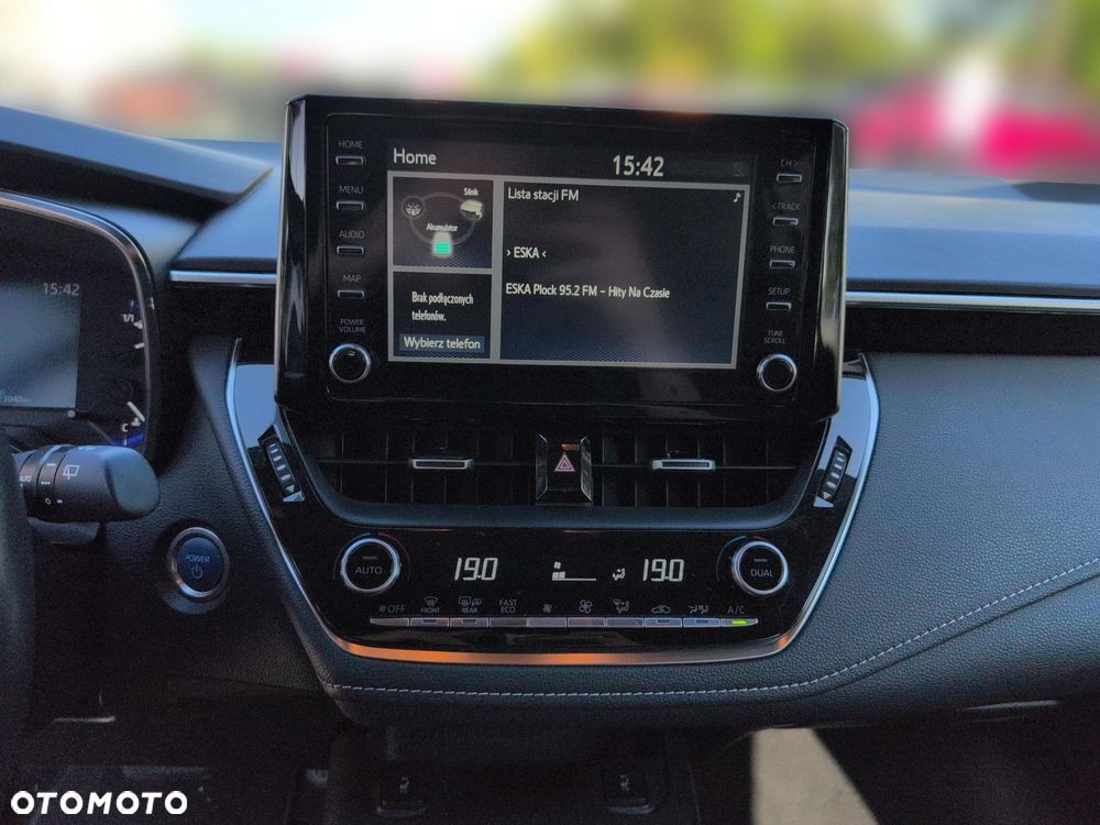 Toyota Corolla 2.0 Hybrid Comfort - 18