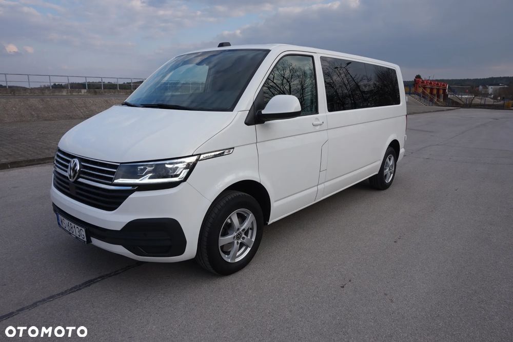 Volkswagen Caravelle - 1