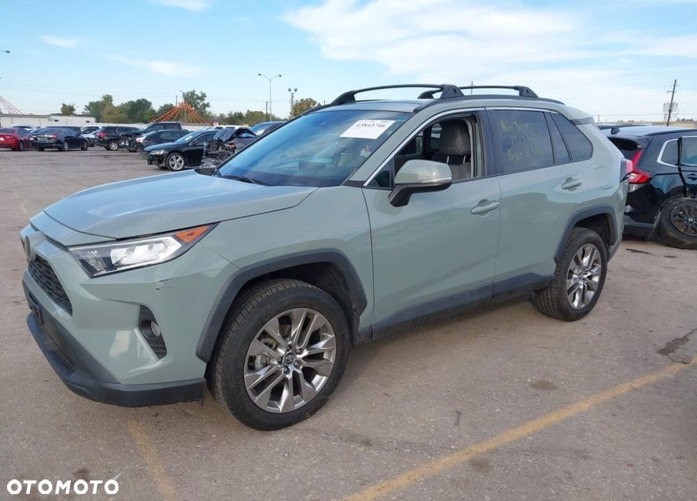 Toyota RAV4 - 2