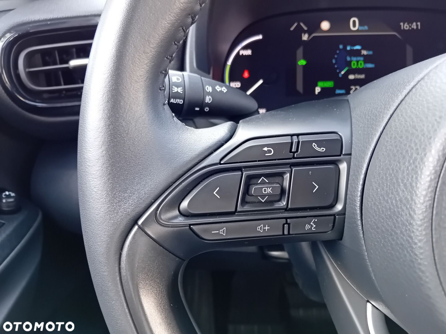 Toyota Yaris Cross - 13