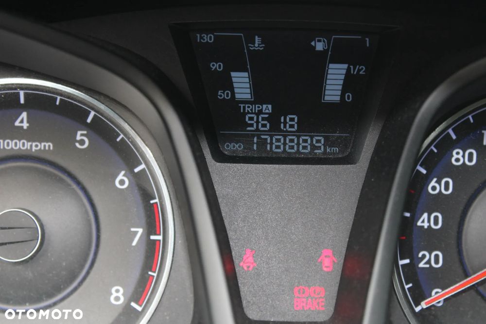 Hyundai ix20 1.4 blue Trend - 14