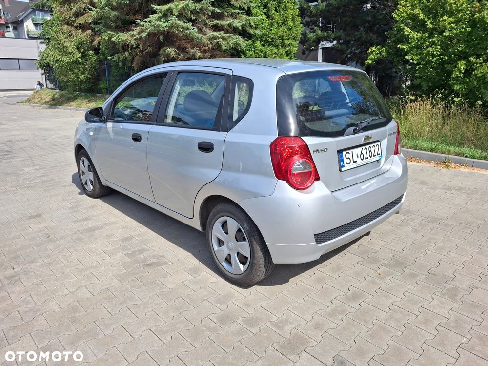 Chevrolet Aveo - 17