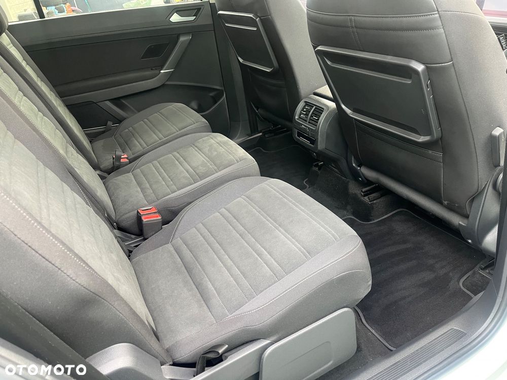 Volkswagen Touran 2.0 TDI SCR DSG Comfortline - 34