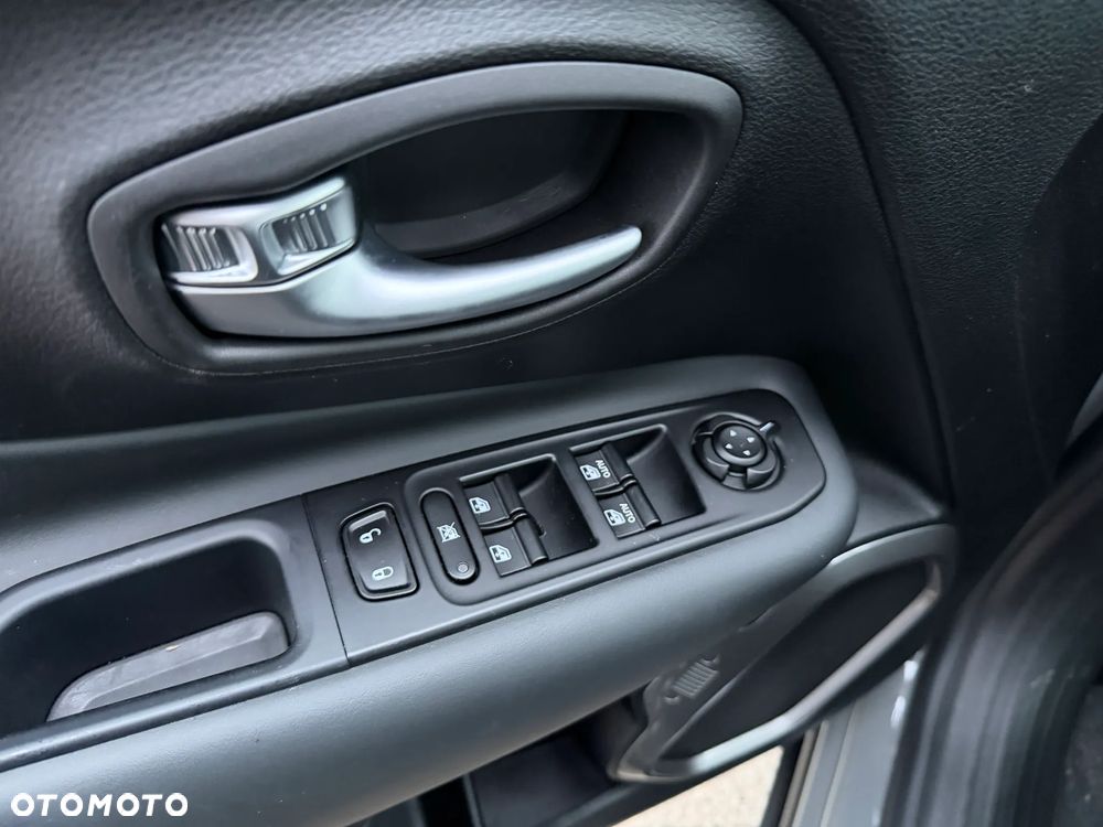Jeep Renegade 1.0 GSE T3 Turbo Sport FWD S&S - 13