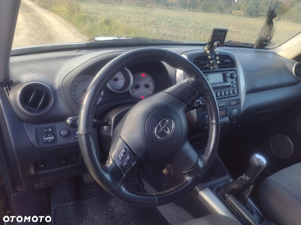 Toyota RAV4 2.0 D-4D Prestige - 11