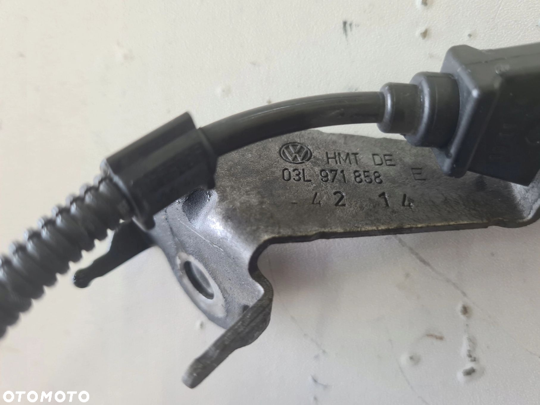 VW T5 LIFT 2.0 TDI czujnik położenia wału 03L971858 - 2