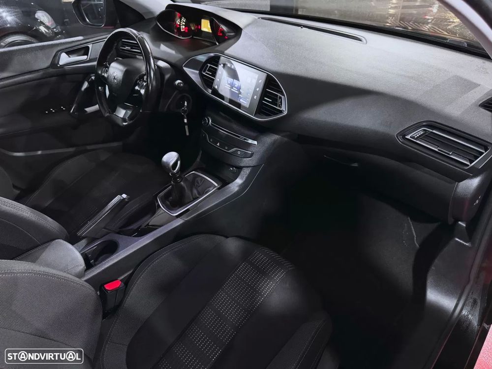 Peugeot 308 SW 1.6 BlueHDi Style - 19