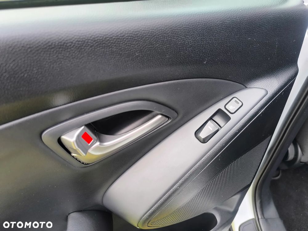 Hyundai ix35 1.6 GDI Premium 2WD - 29