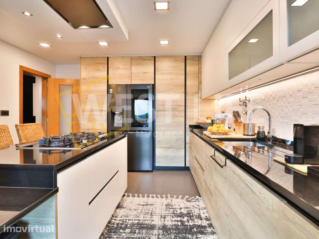 Apartamento T4 Duplex - A 2 km da praia - Torres Vedras. - Grande imagem: 4/28