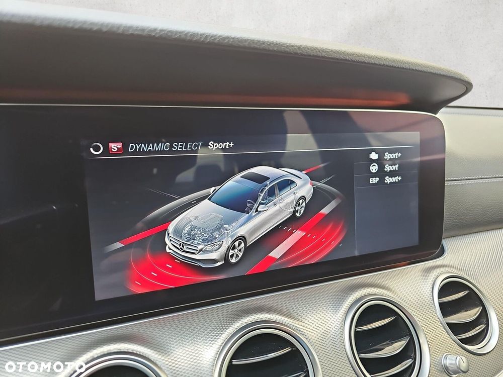 Mercedes-Benz Klasa E - 19