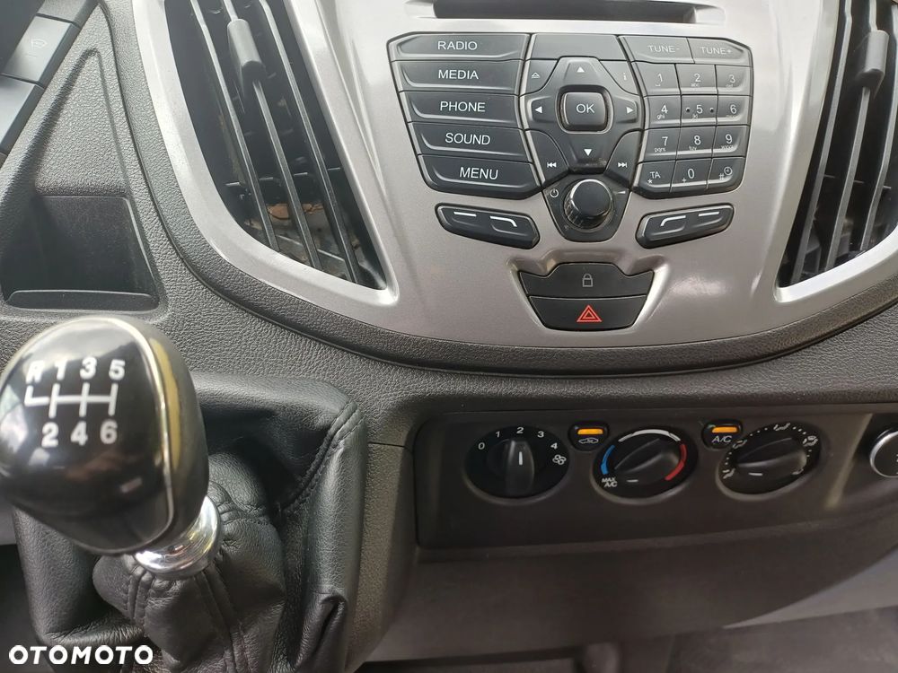 Ford Transit - 10