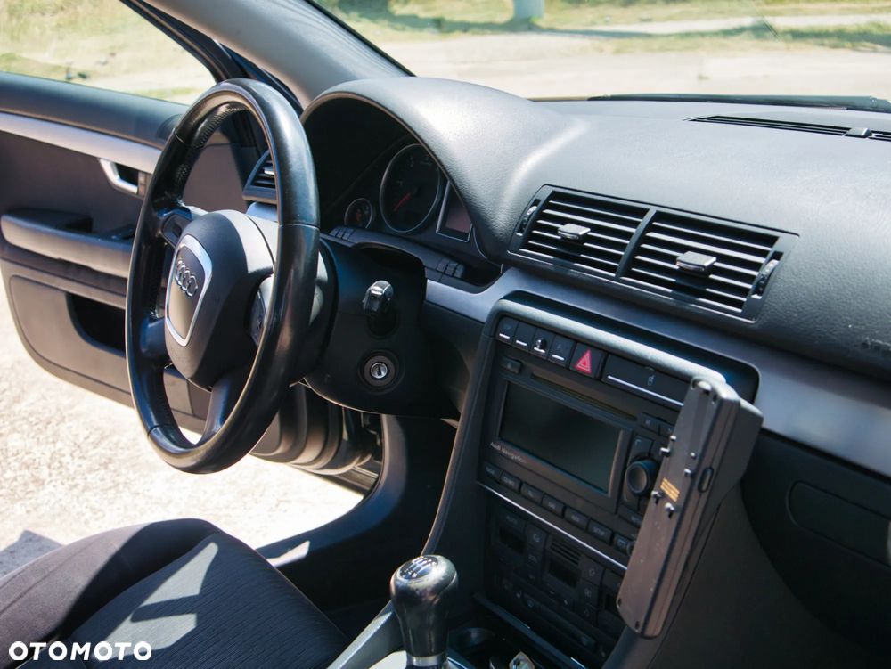 Audi A4 Avant 2.0 TDI DPF - 21