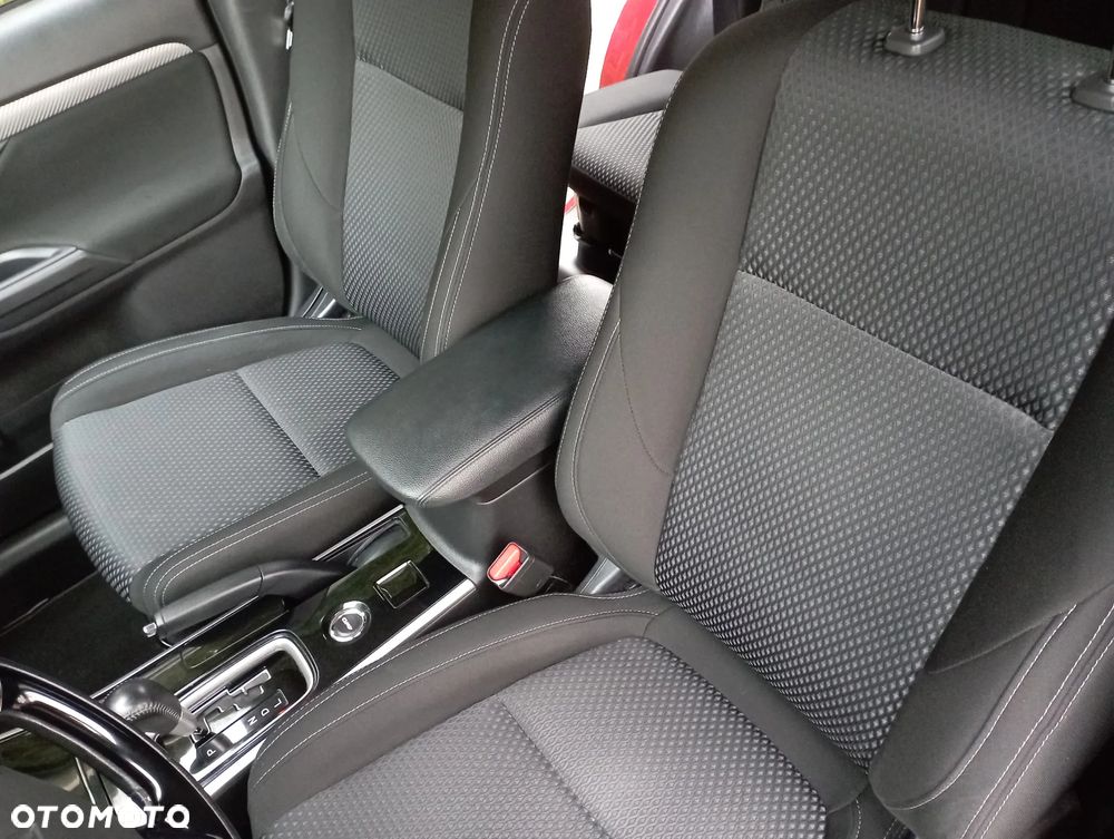 Mitsubishi Outlander 2.0 Intense + SDA 4WD CVT - 4