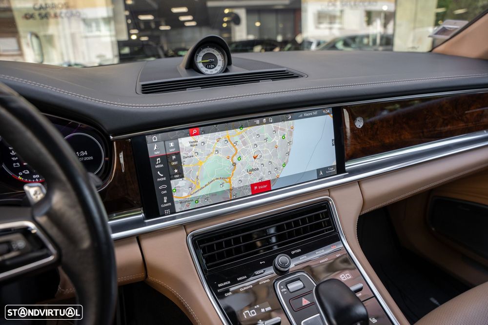 Porsche Panamera 4S E-Hybrid Executive - 29