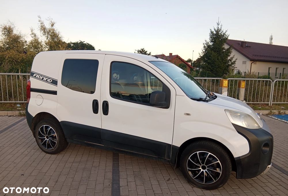 Fiat Fiorino Kombi Adventure - 4