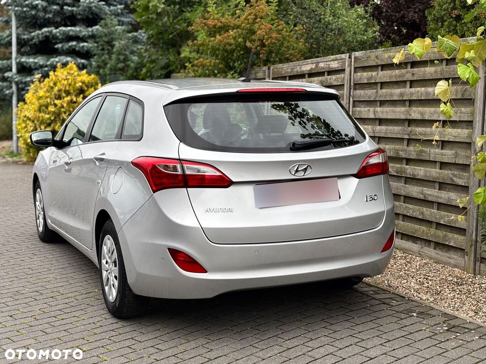 Hyundai i30 blue 1.6 CRDi Classic Navigation - 5