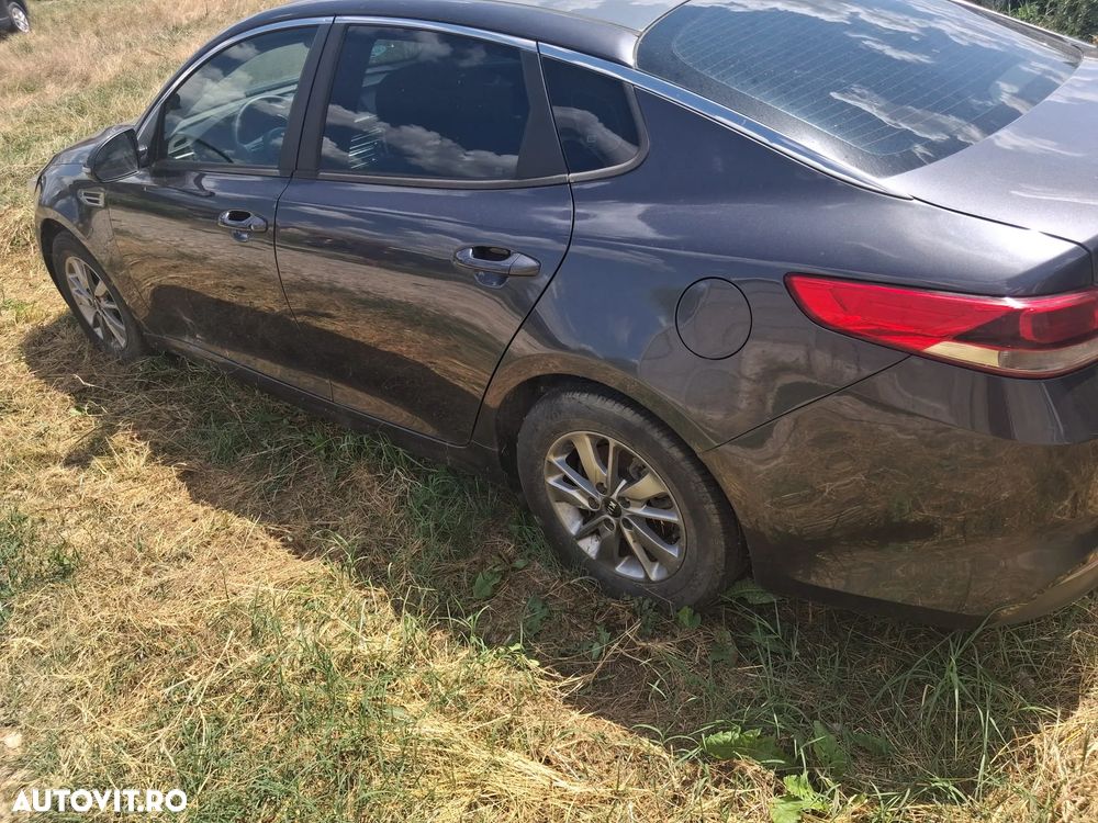 Kia Optima 1.7 DSL 6MT Comfort - 6