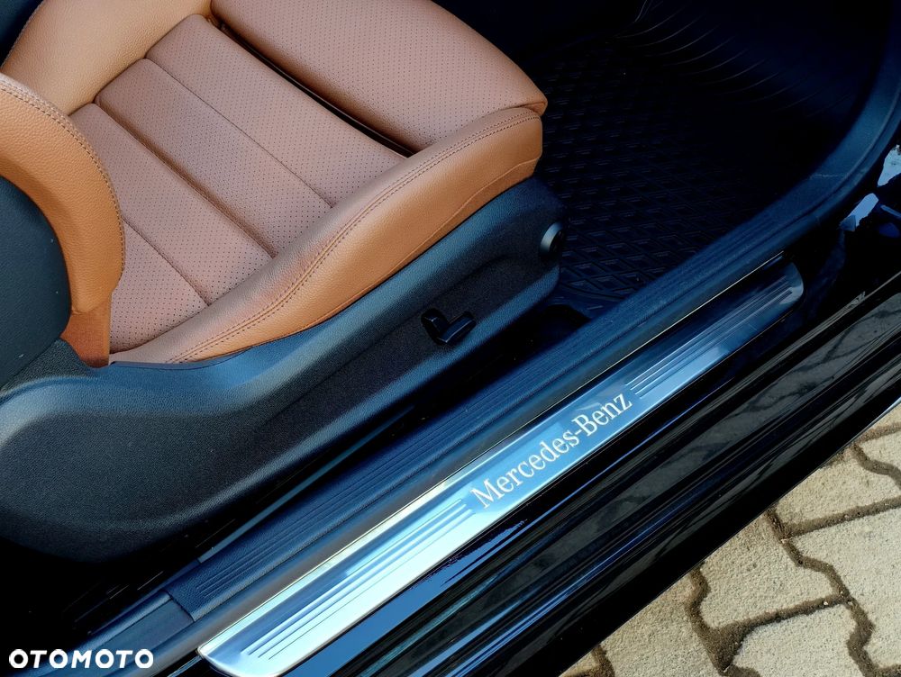 Mercedes-Benz Klasa C 300 d 9G-TRONIC AMG Line - 16