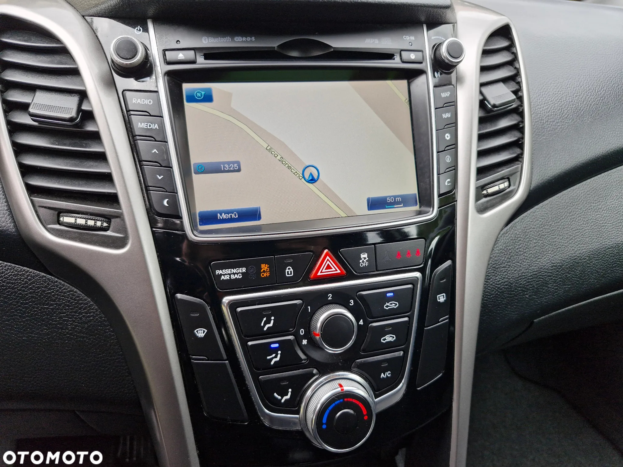Hyundai i30 1.4 Fifa World Cup Edition - 13